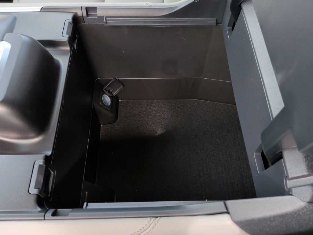 New 2026 Ford Expedition Active RWD image 32
