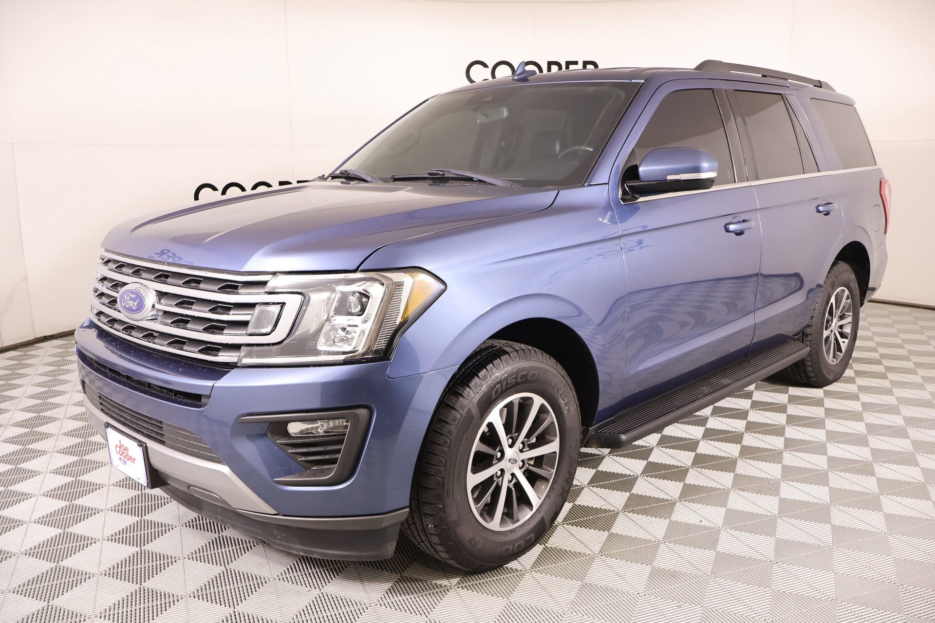 Used 2020 Ford Expedition XLT w/ Equipment Group 201A RWD image 9