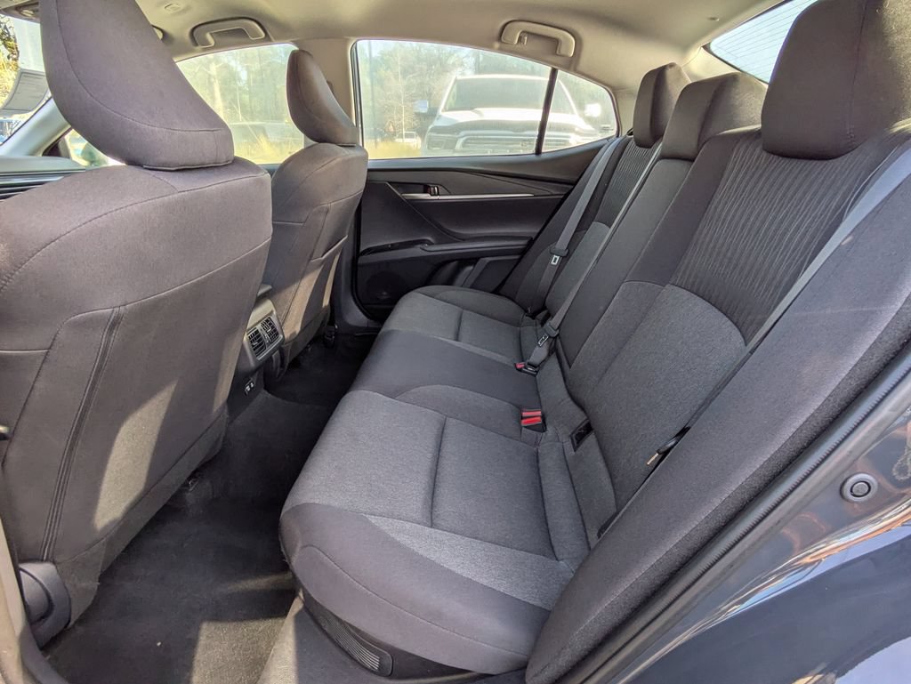 Used 2025 Toyota Camry LE FWD image 13