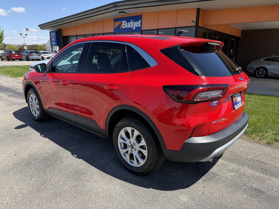 Used 2024 Ford Escape Active AWD/4WD image 3