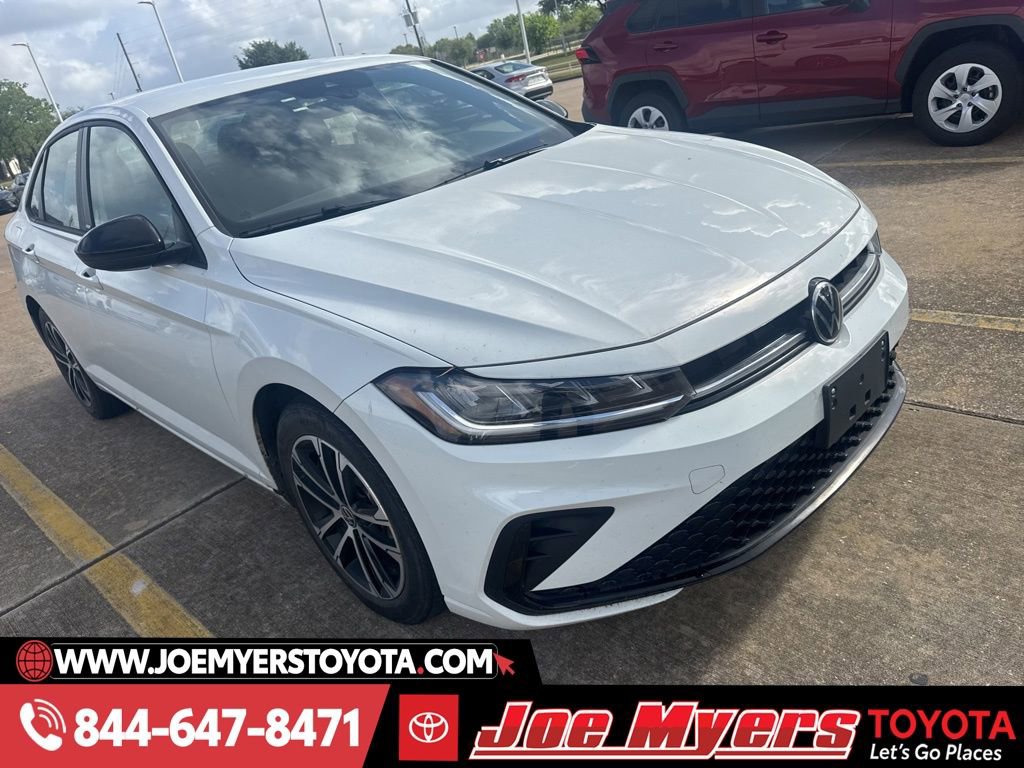 Used 2025 Volkswagen Jetta Sport image 6