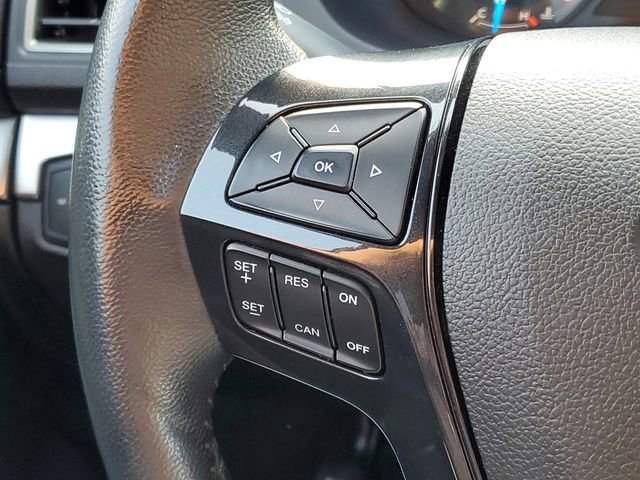 Used 2018 Ford Explorer XLT image 16