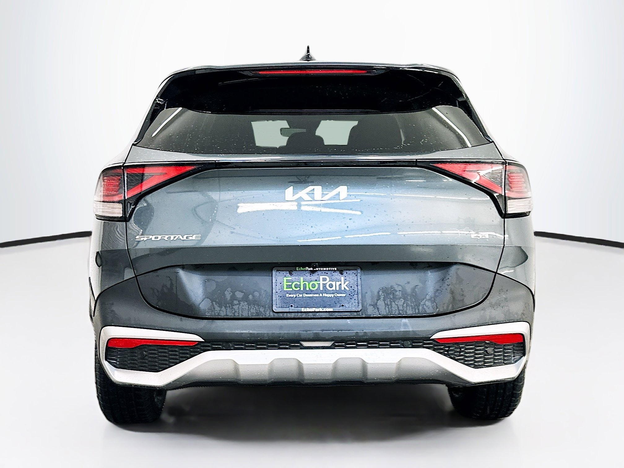 Used 2025 Kia Sportage LX image 7