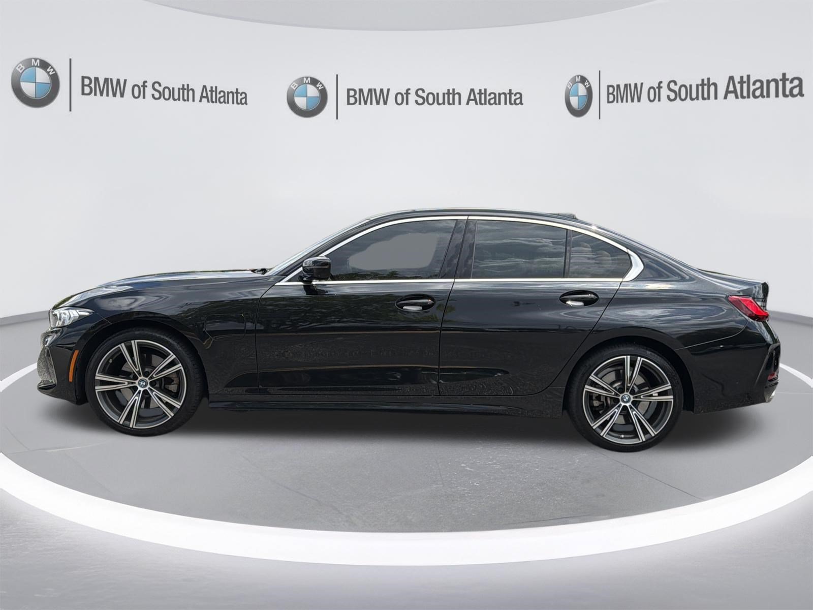 Certified 2024 BMW 330e w/ Premium Package RWD image 24
