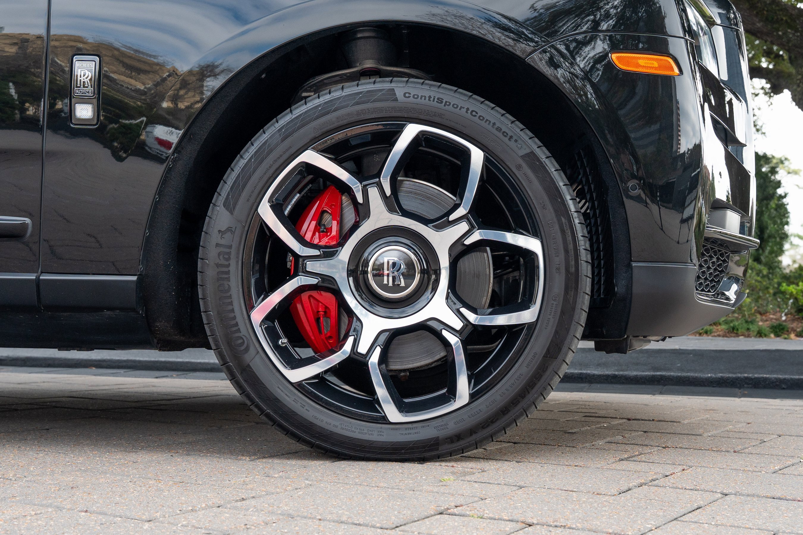 Certified 2024 Rolls-Royce Cullinan Black Badge image 6