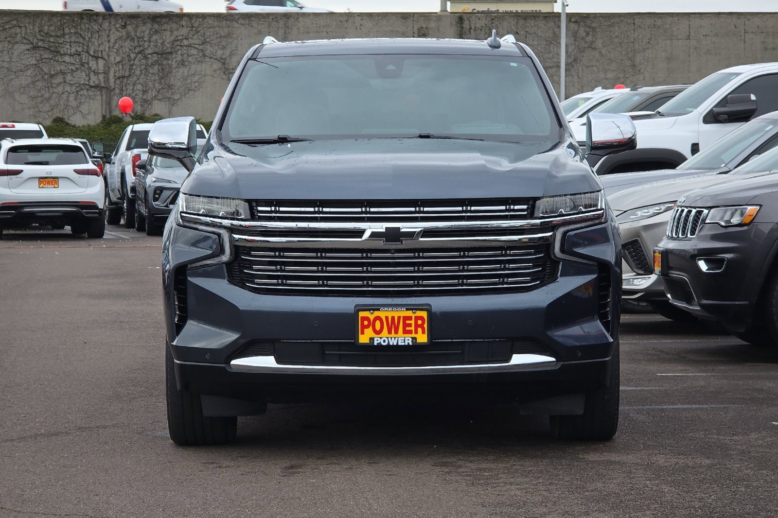 Used 2021 Chevrolet Suburban Premier w/ Premium Package image 9