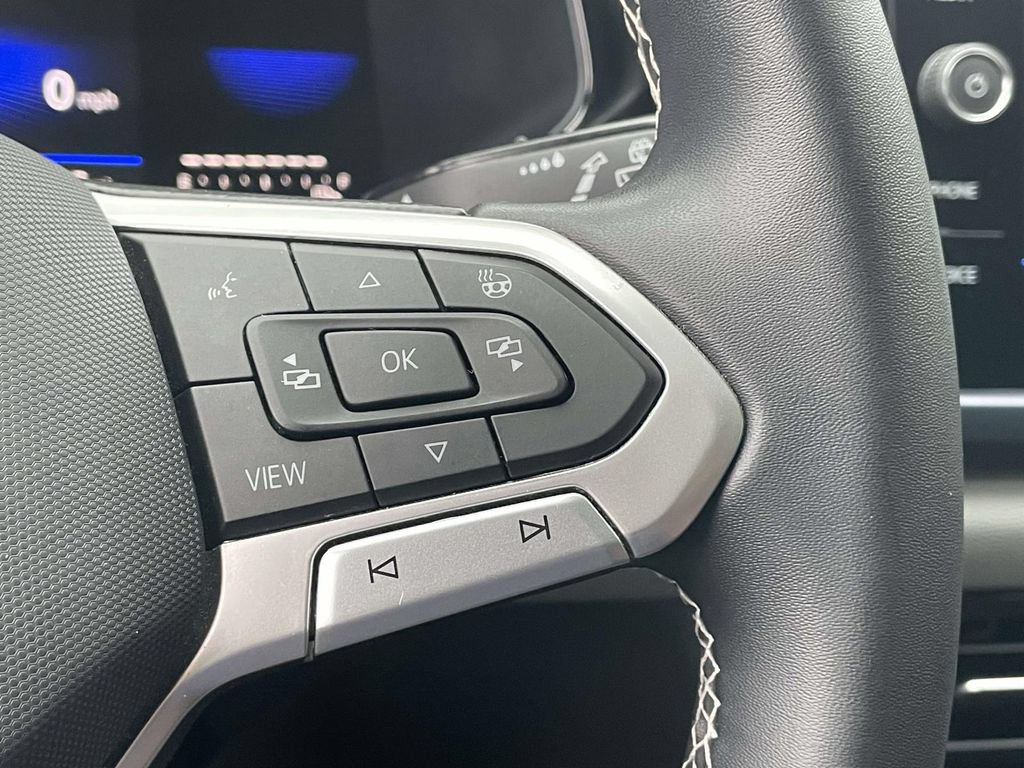 Certified 2023 Volkswagen Taos SE FWD image 25