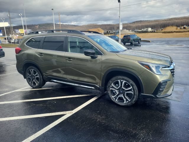 Certified 2026 Subaru Ascent Limited AWD/4WD image 6
