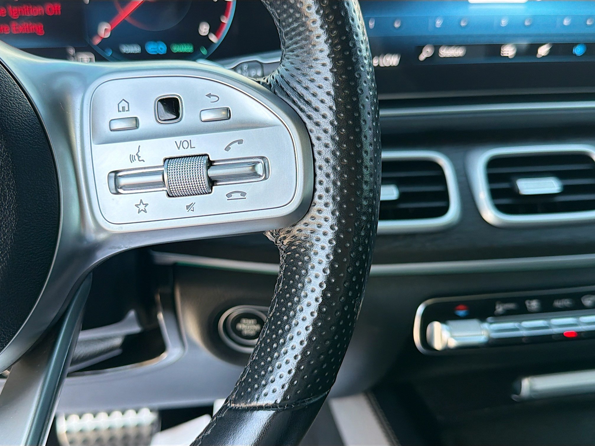 Used 2021 Mercedes-Benz GLS 580 4MATIC image 39