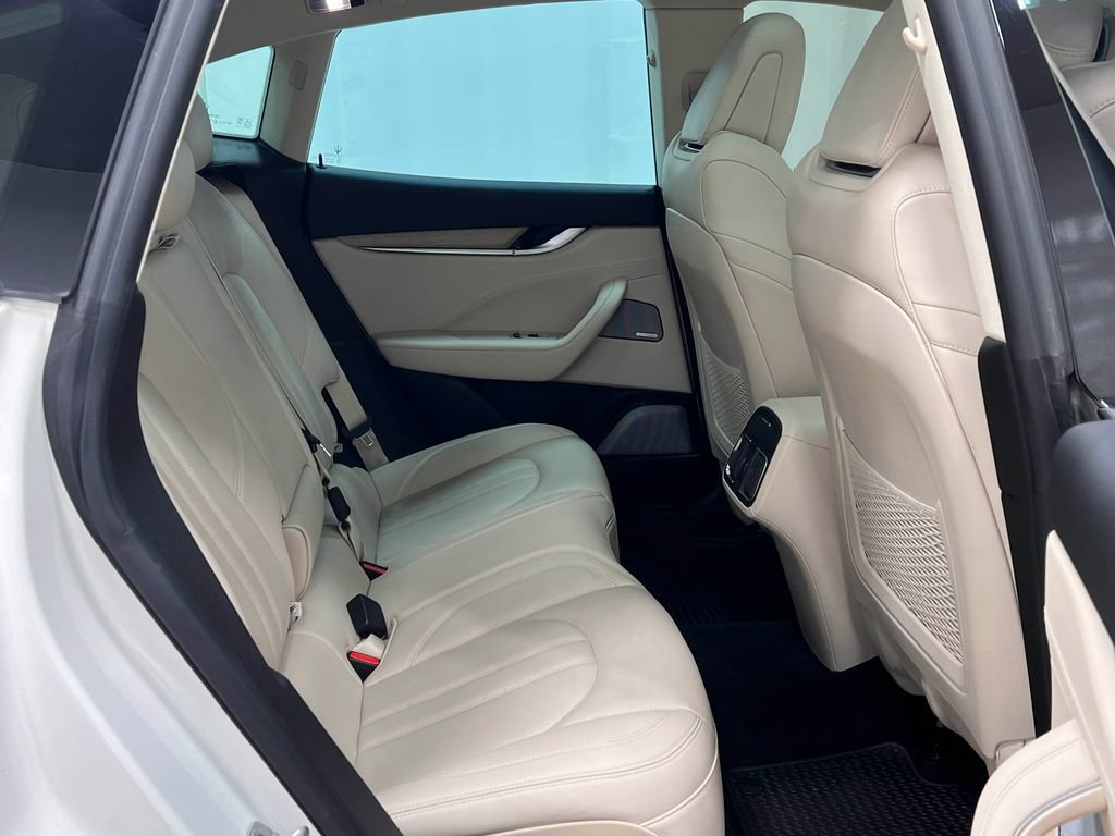 Used 2018 Maserati Levante S GranSport image 33