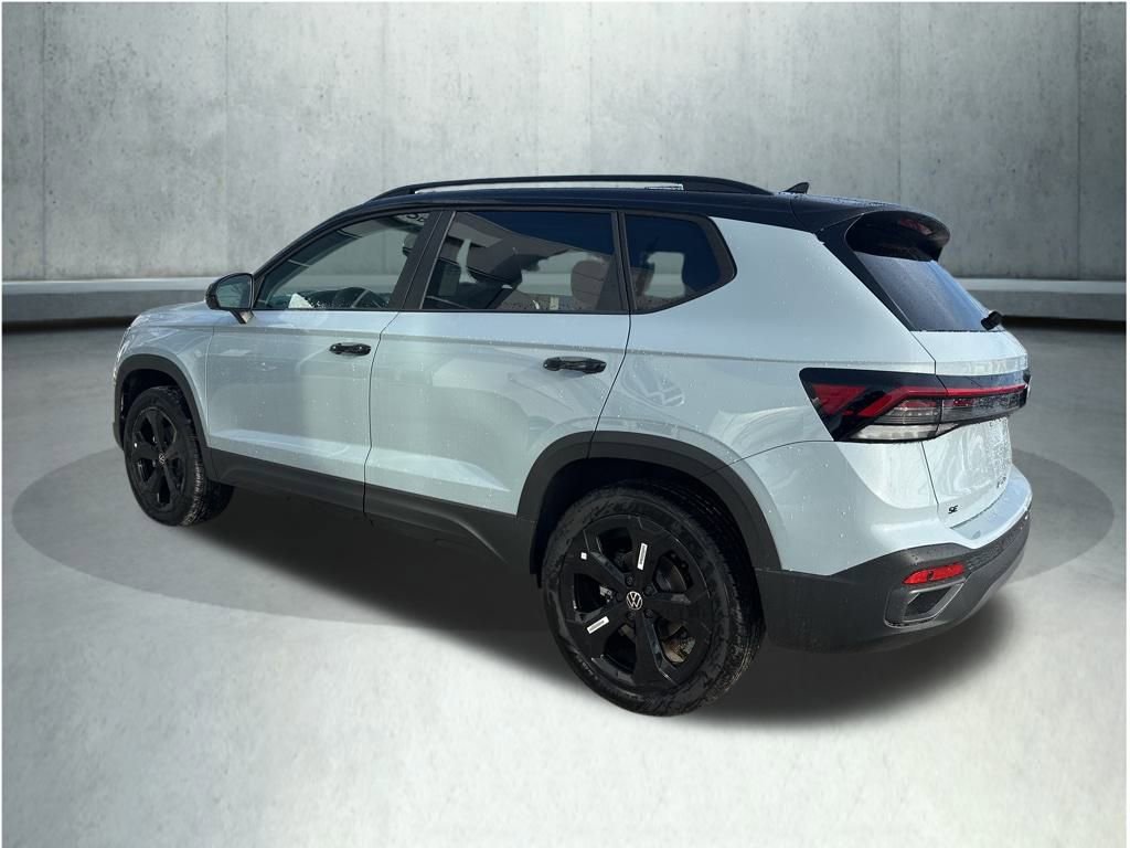 New 2026 Volkswagen Taos SE image 3