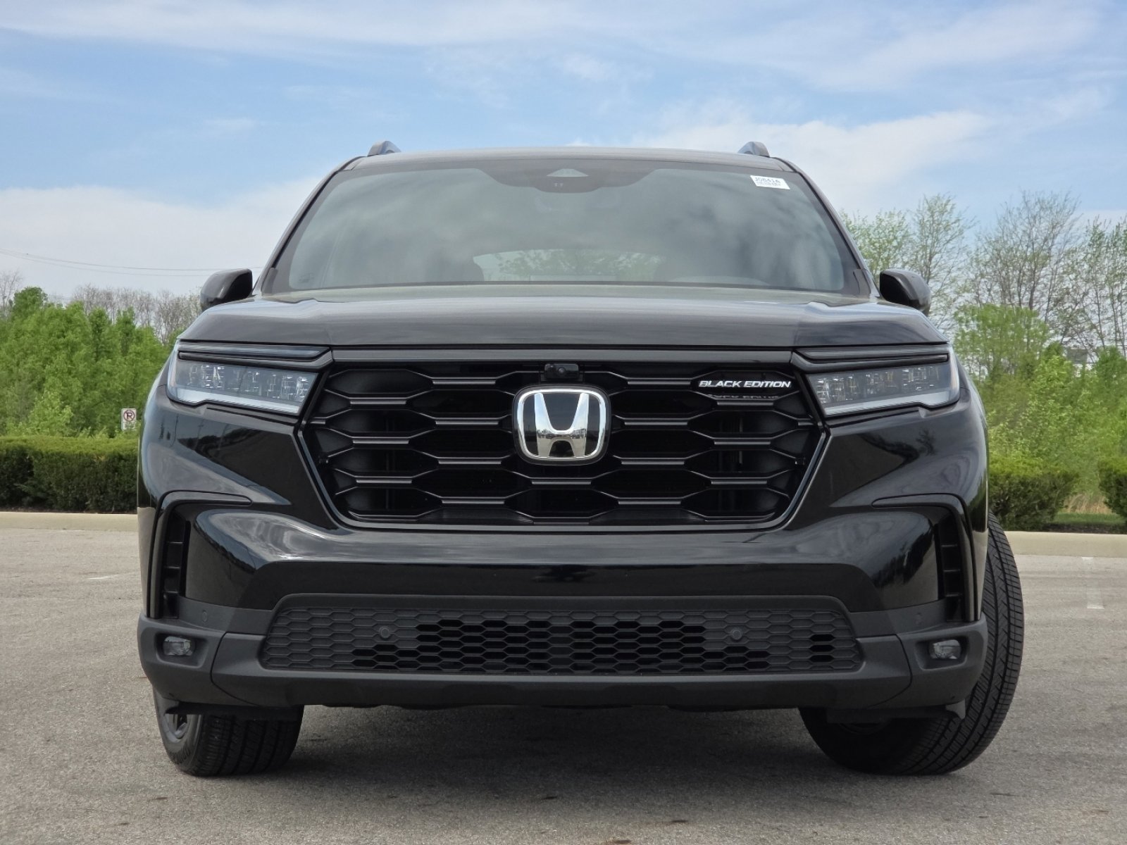 Used 2025 Honda Pilot Black Edition image 13
