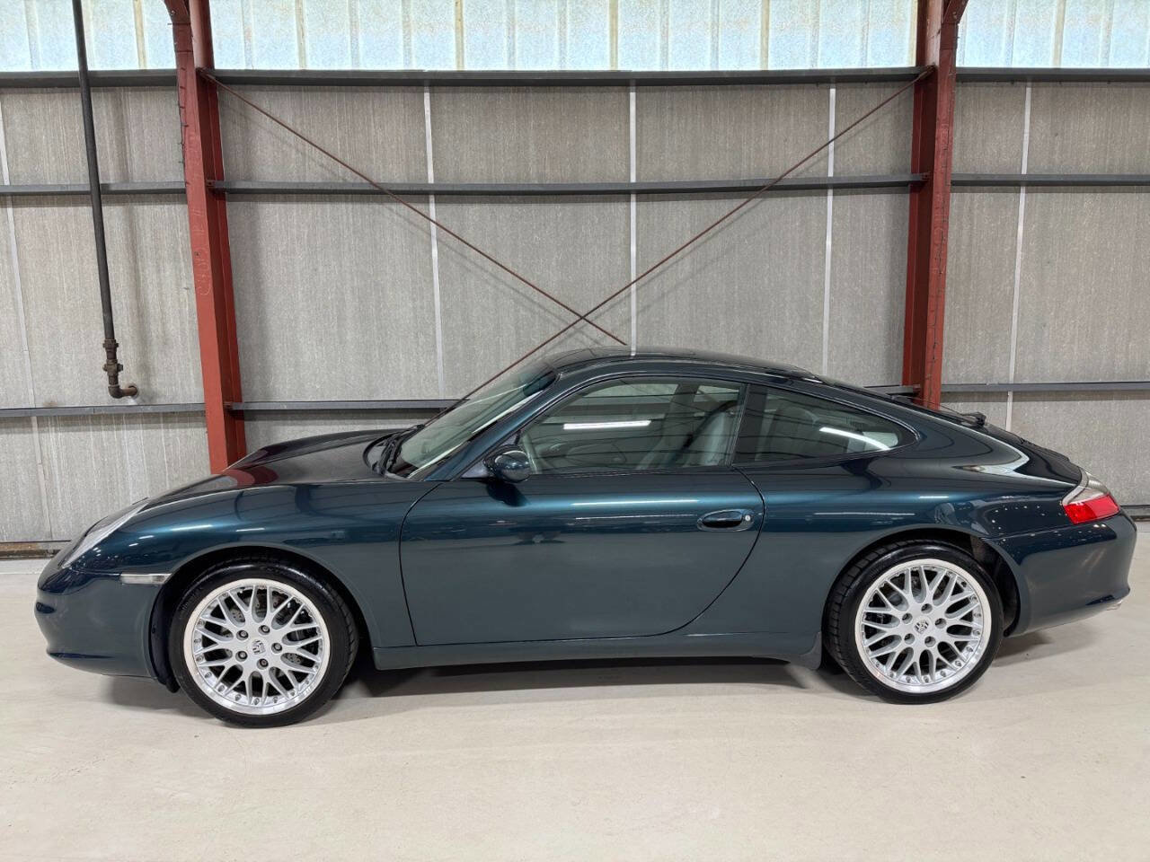 Used 2003 Porsche 911 Carrera image 5