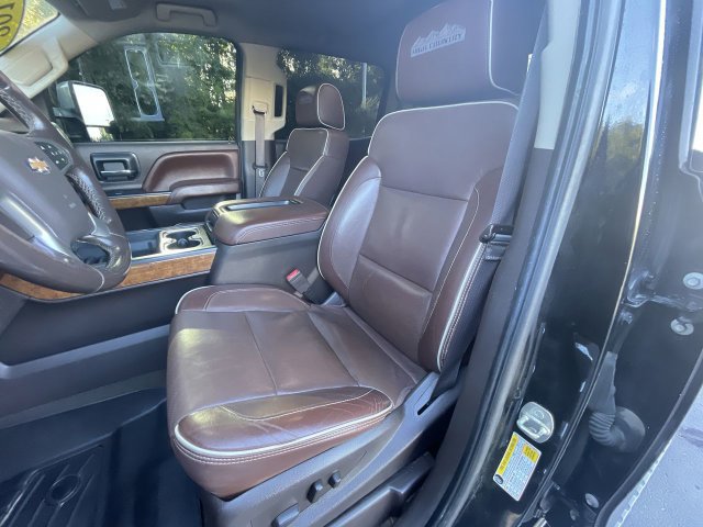 Used 2015 Chevrolet Silverado 2500 High Country w/ Duramax Plus Package AWD/4WD image 19