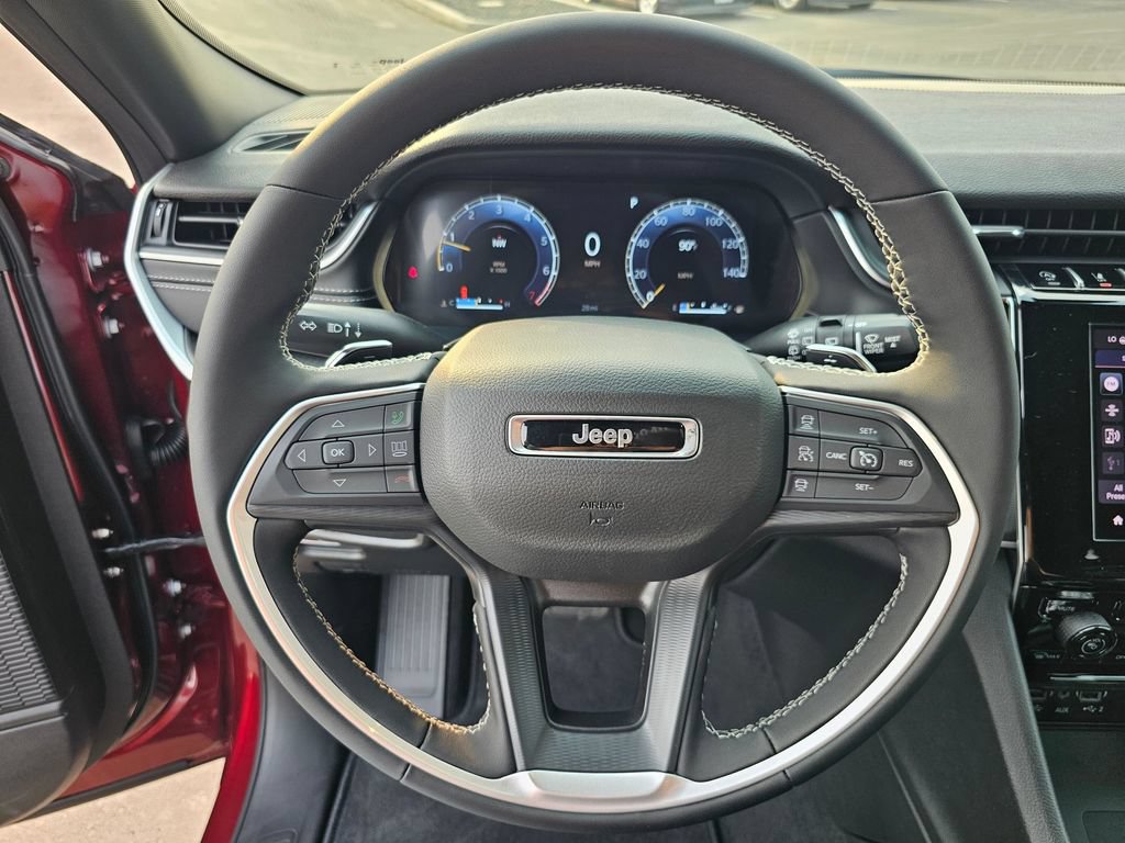 New 2025 Jeep Grand Cherokee L Altitude AWD/4WD image 17