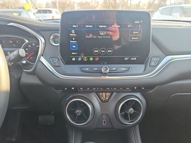 Used 2023 Chevrolet Blazer LT image 11