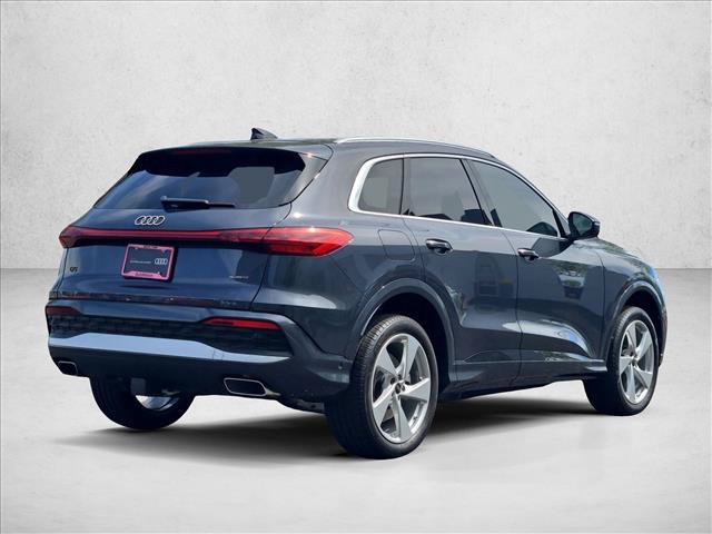 Certified 2025 Audi Q5 Premium AWD/4WD image 5
