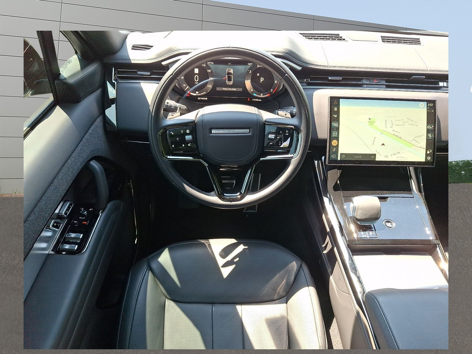 Used 2024 Land Rover Range Rover Sport Dynamic SE AWD/4WD image 6