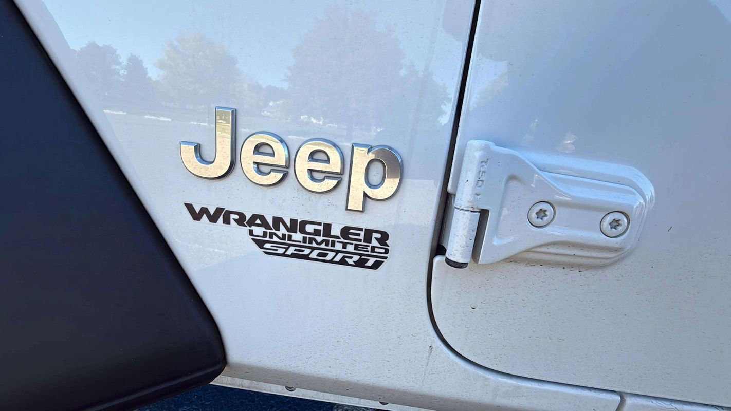 Used 2018 Jeep Wrangler Unlimited Sport S image 11