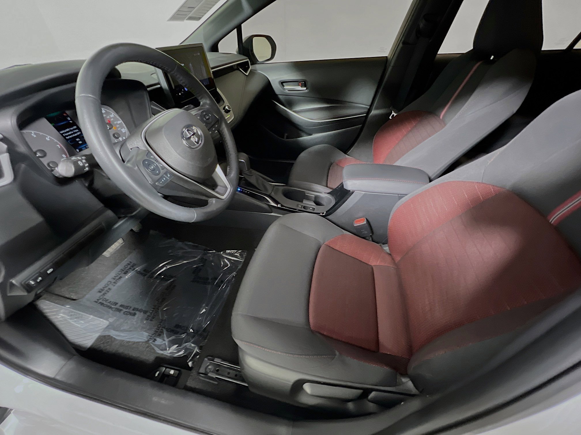 Used 2023 Toyota Corolla SE image 15