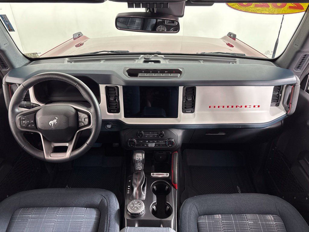 Used 2025 Ford Bronco Heritage Edition AWD/4WD image 20