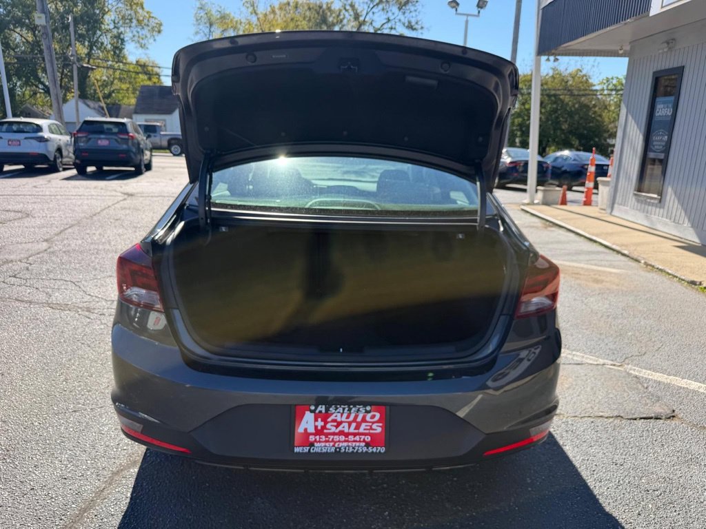 Used 2020 Hyundai Elantra SE FWD image 23