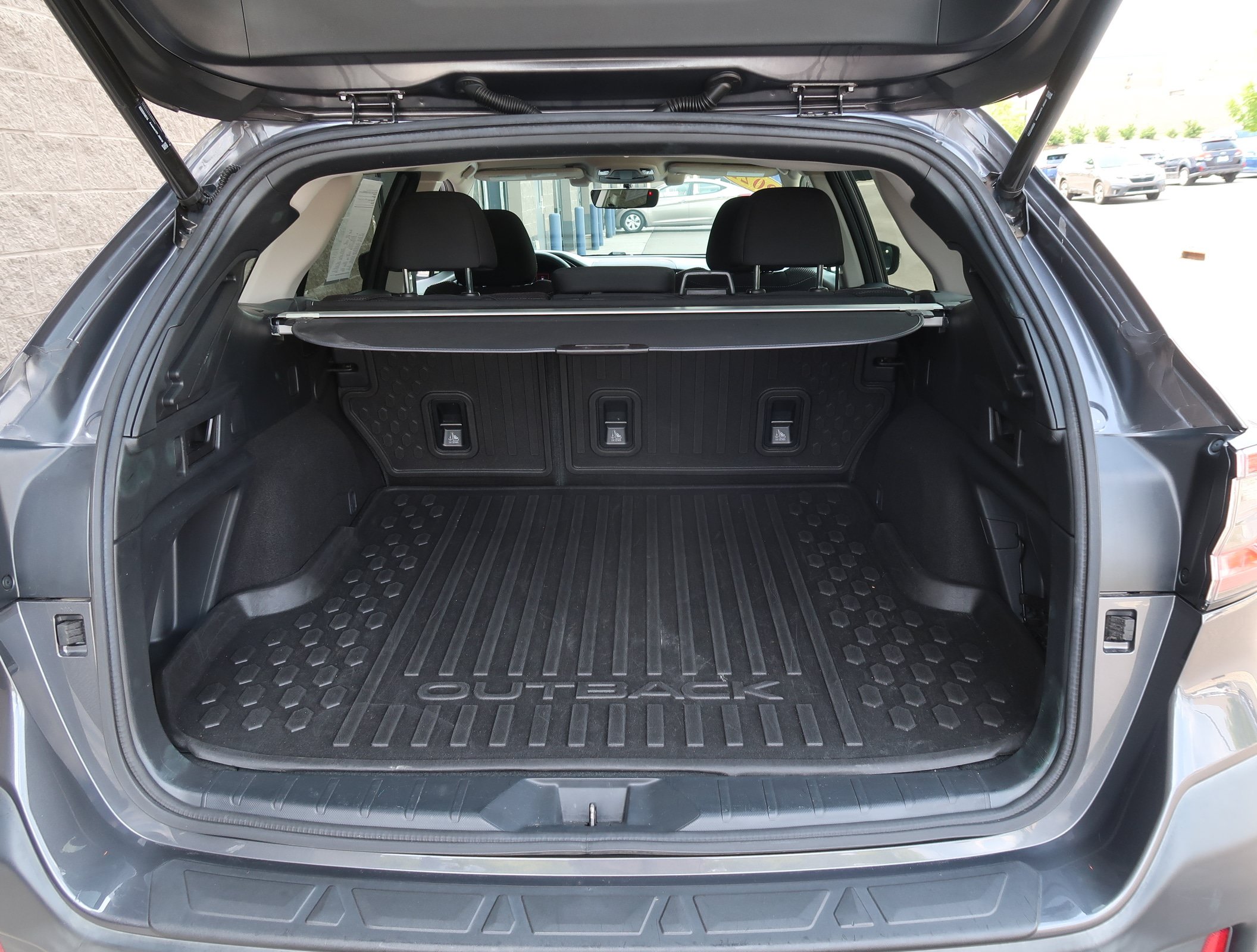 Used 2021 Subaru Outback Premium AWD/4WD image 33