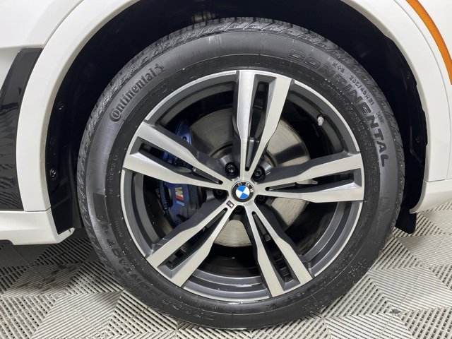 Certified 2025 BMW X7 xDrive40i w/ Executive Package image 24