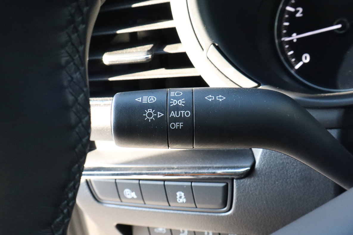 Used 2025 MAZDA MAZDA3 s image 17