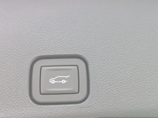 New 2026 Buick Enclave Avenir w/ Super Cruise Package FWD image 16