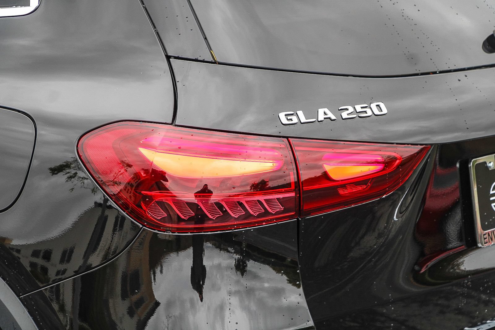 Used 2025 Mercedes-Benz GLA 250 image 11