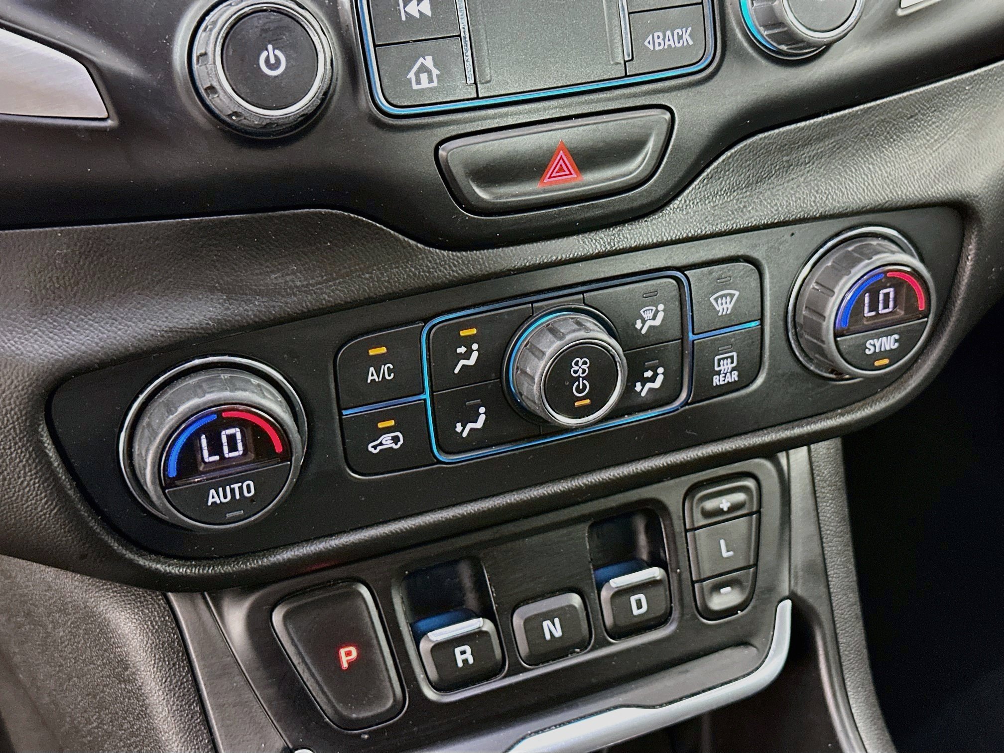 Used 2019 GMC Terrain SLT w/ Preferred Package FWD image 22