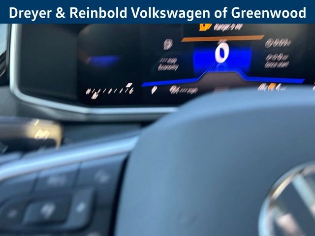 New 2026 Volkswagen Taos SE image 14