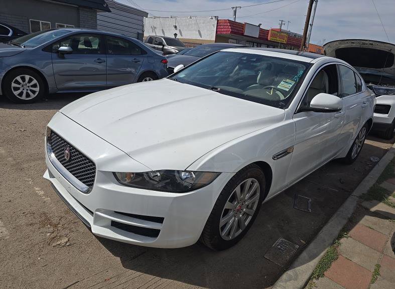 Used 2019 Jaguar XE RWD image 3
