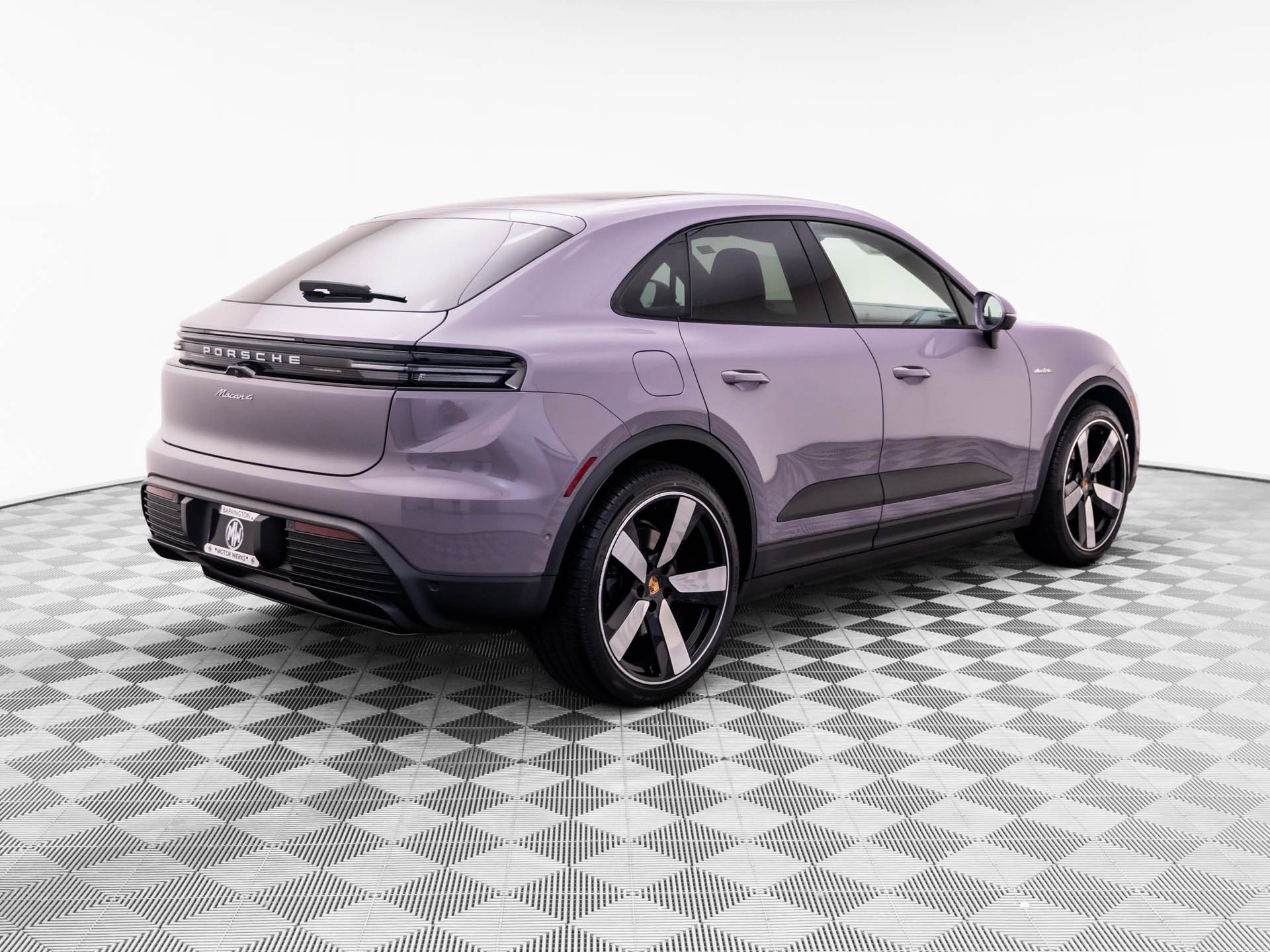 New 2026 Porsche Macan 4 Electric AWD/4WD image 8