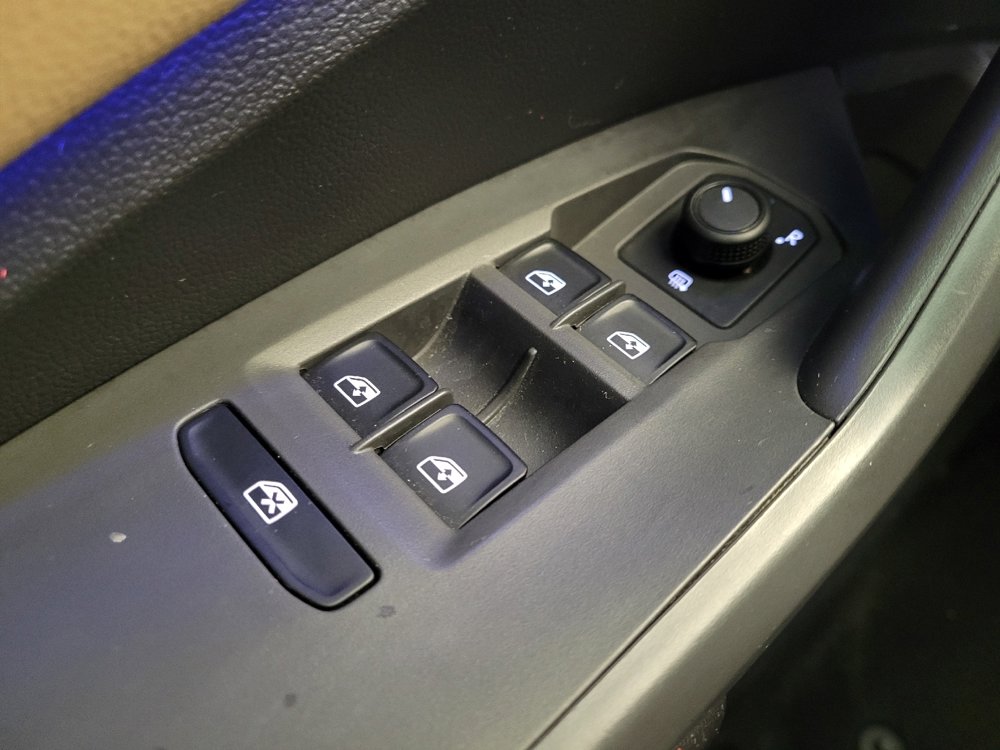 Used 2019 Volkswagen Jetta SEL Premium FWD image 27