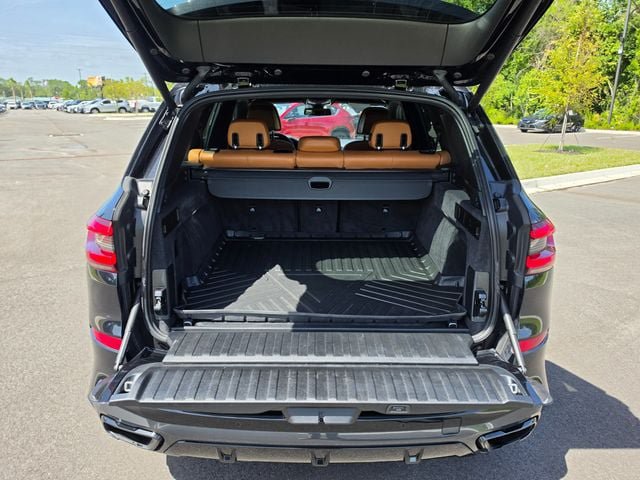Used 2022 BMW X5 M50i w/ Executive Package AWD/4WD image 14