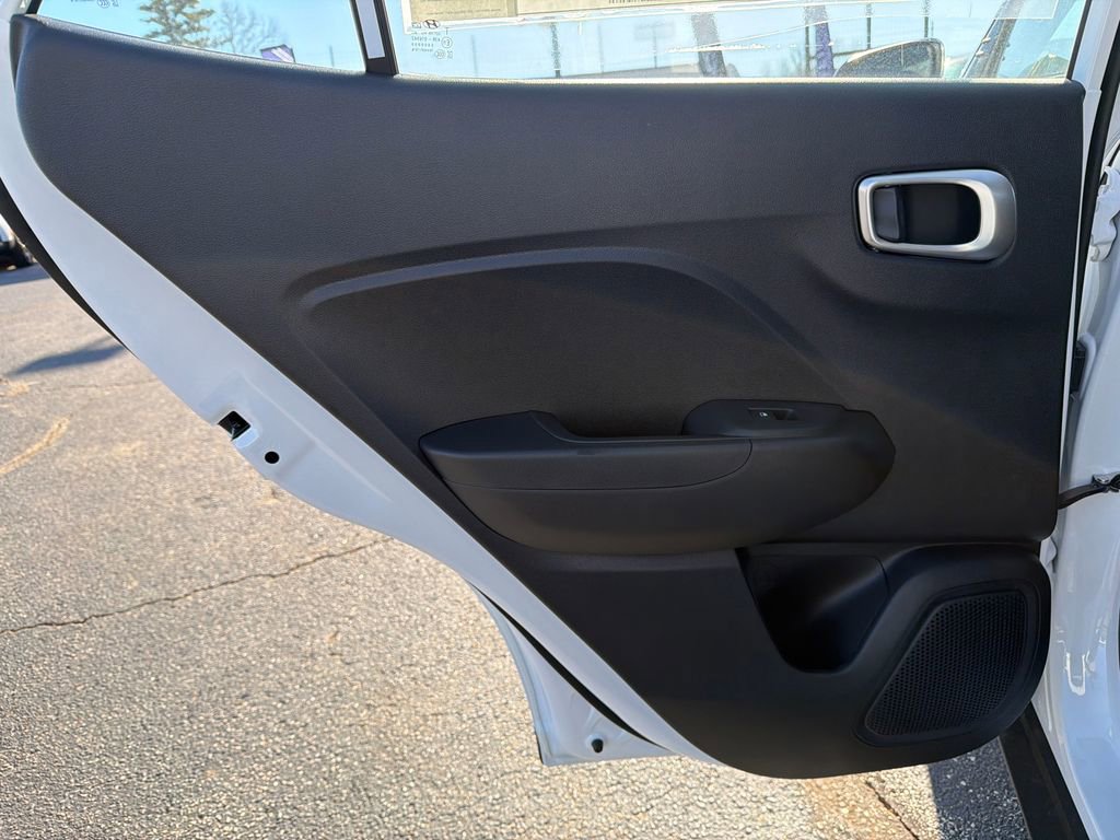 New 2026 Hyundai Venue SE image 21