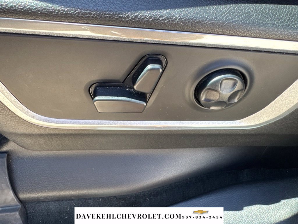 Used 2020 RAM 1500 Laramie AWD/4WD image 16