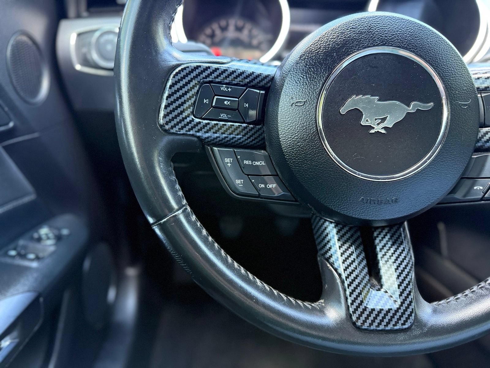 Used 2019 Ford Mustang GT w/ Equipment Group 301A RWD image 26