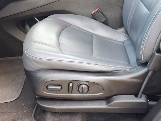 Used 2018 Buick Enclave Premium w/ Experience Buick Package FWD image 24