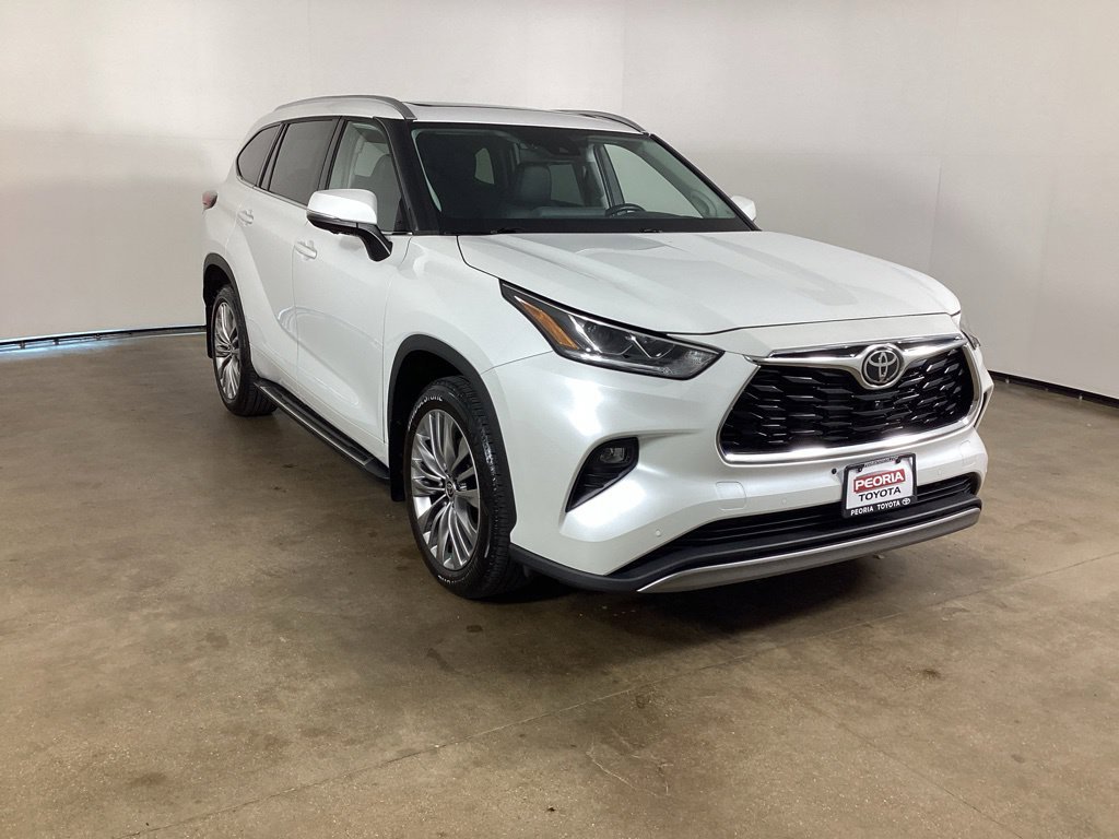 Used 2023 Toyota Highlander Platinum AWD/4WD image 3