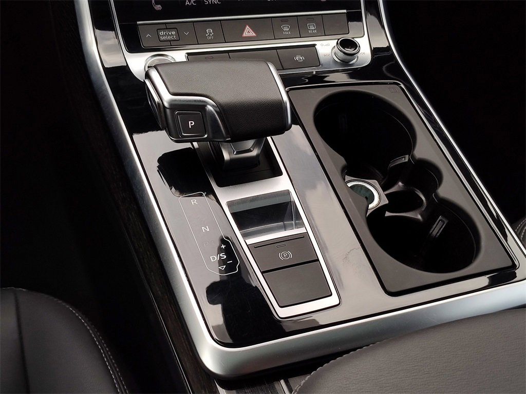 Certified 2025 Audi Q7 2.0T Premium image 27