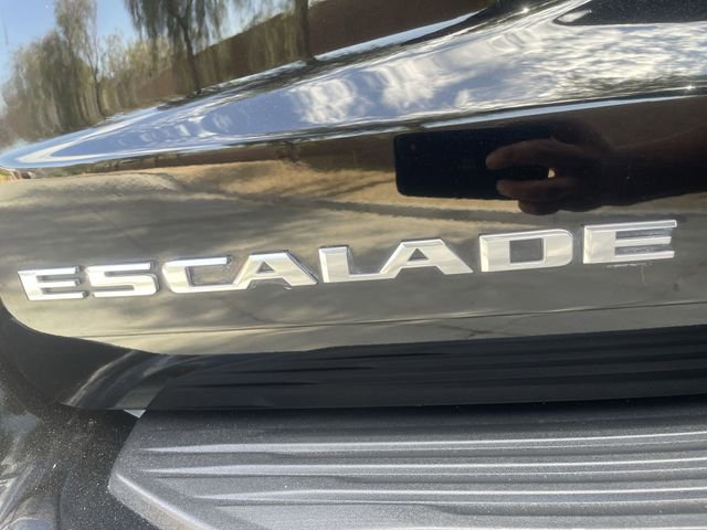 Used 2021 Cadillac Escalade Premium Luxury w/ Driver Assist Tech Package image 32