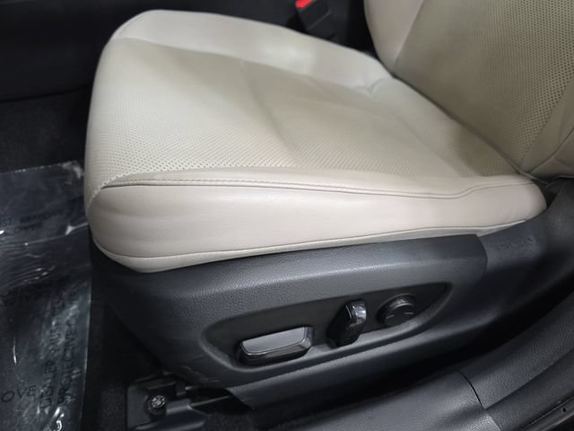 Used 2020 Lexus UX 250h w/ Premium Package AWD/4WD image 29