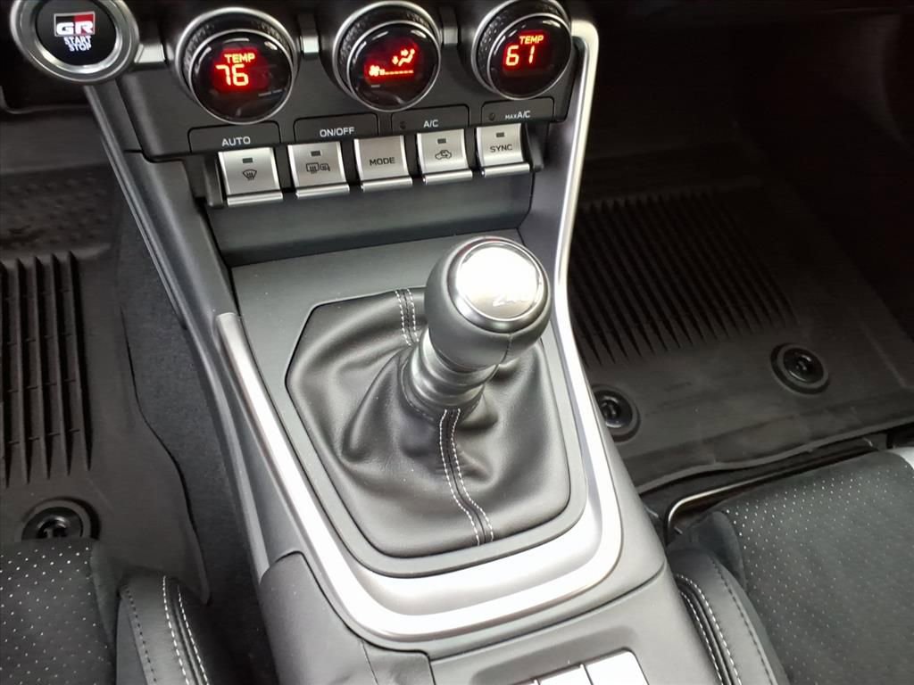 New 2025 Toyota GR86 Premium w/ Performance Package image 16