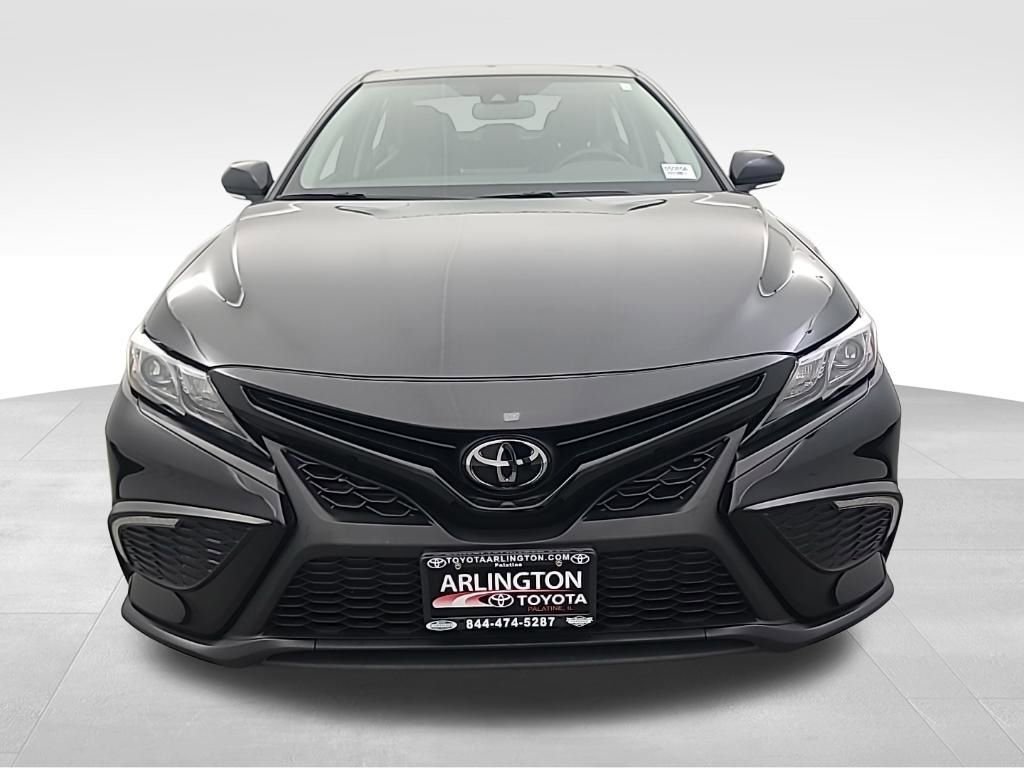 Used 2023 Toyota Camry SE w/ Cold Weather Package image 10