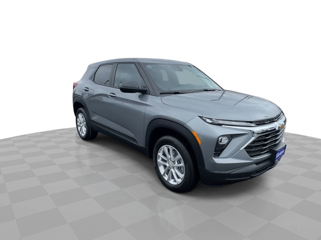 New 2026 Chevrolet TrailBlazer LS w/ LS Convenience Package AWD/4WD image 2