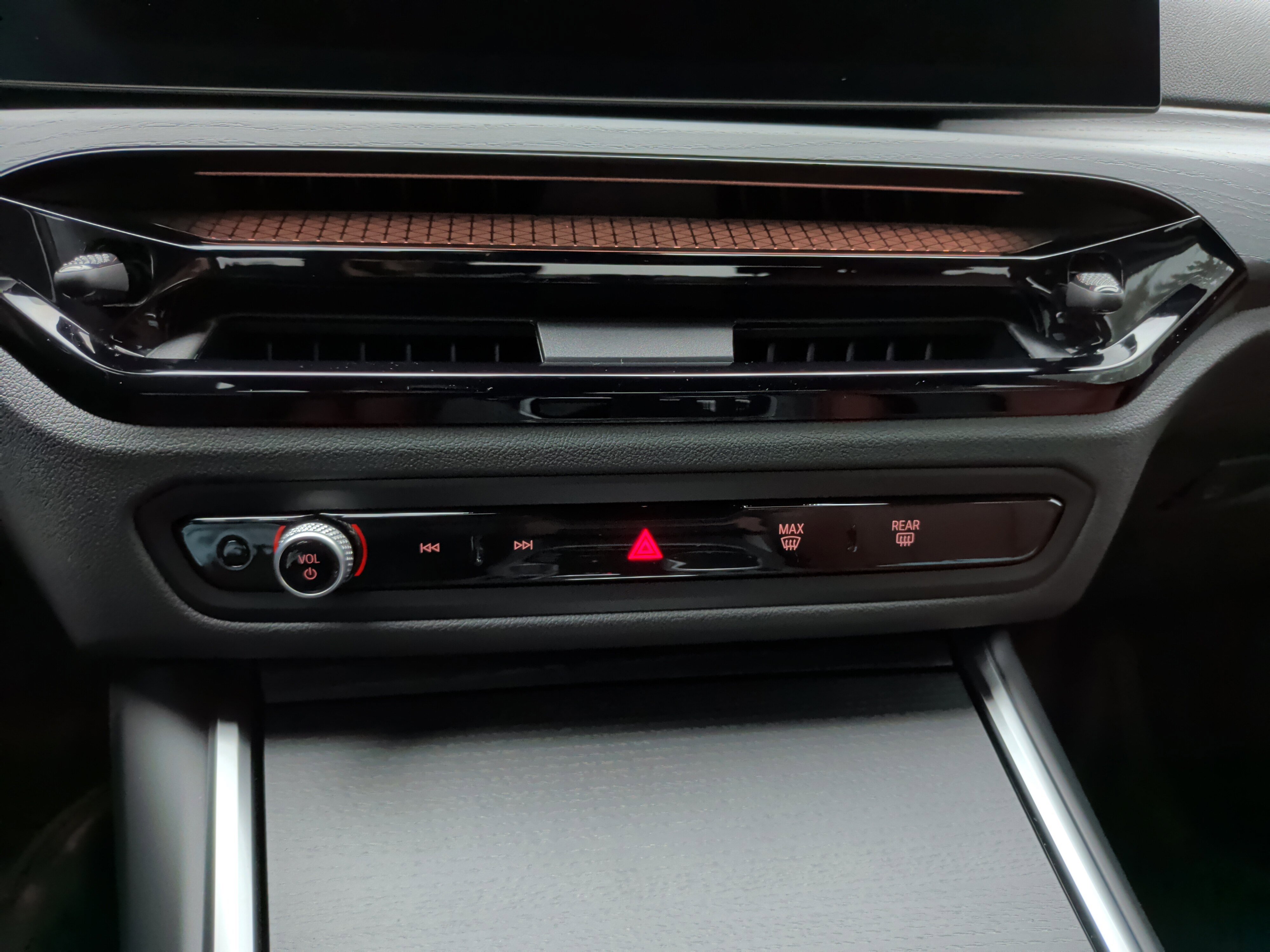 Certified 2026 BMW 230i Coupe w/ Premium Package image 6