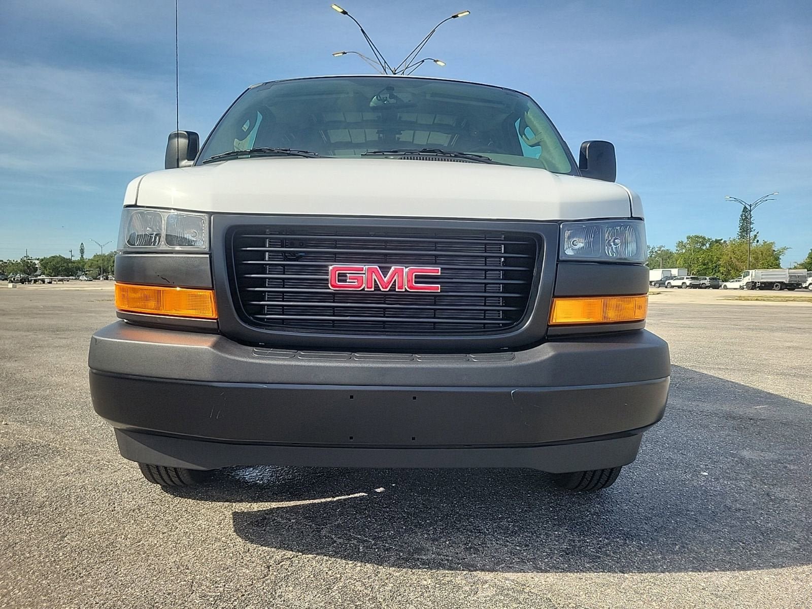 New 2026 GMC Savana 2500 RWD image 3
